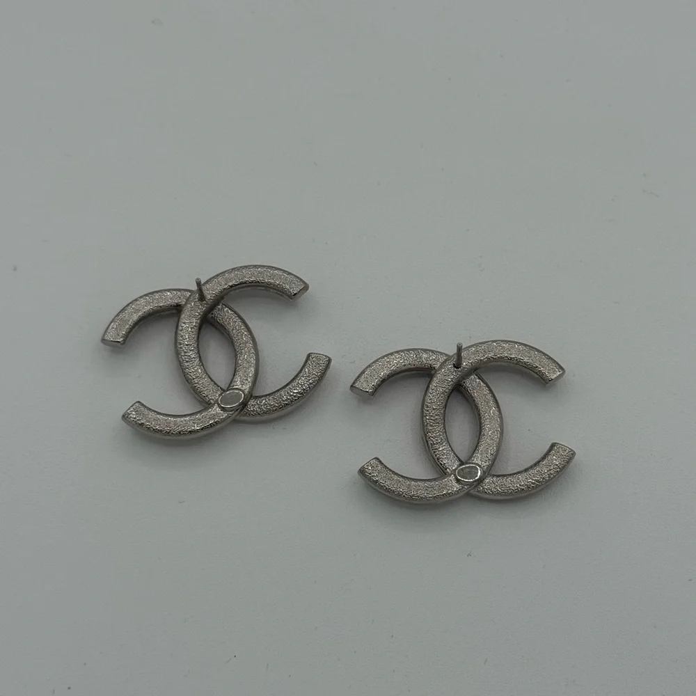 CHANEL Silver Brooch Set - Picture 2 of 2